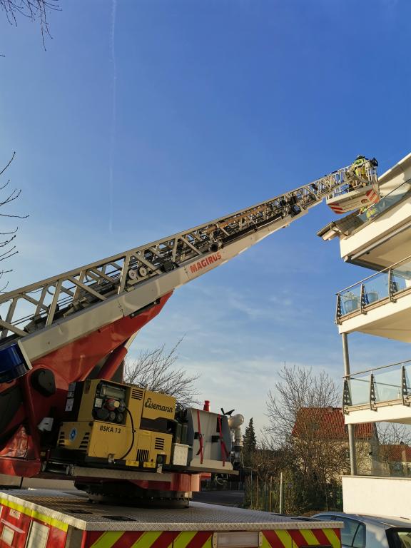 Markise droht abzustürzen